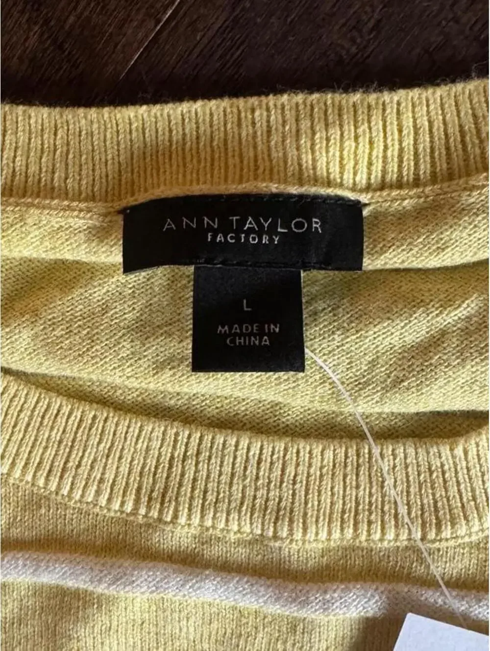 Ann Taylor NWT Tie-Hem Sweater – Size Large